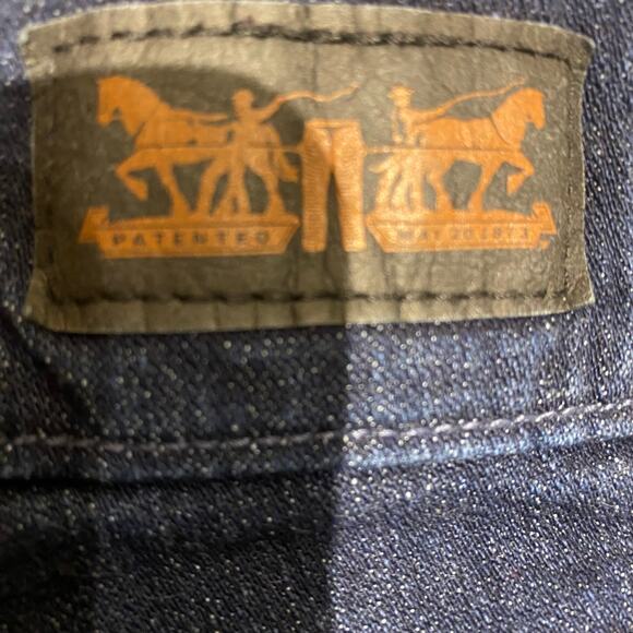 Levi's Size 10 Black tab Mid Rise Skinny Dark Wash Button Pocket - Picture 8 of 9